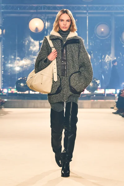Look 33